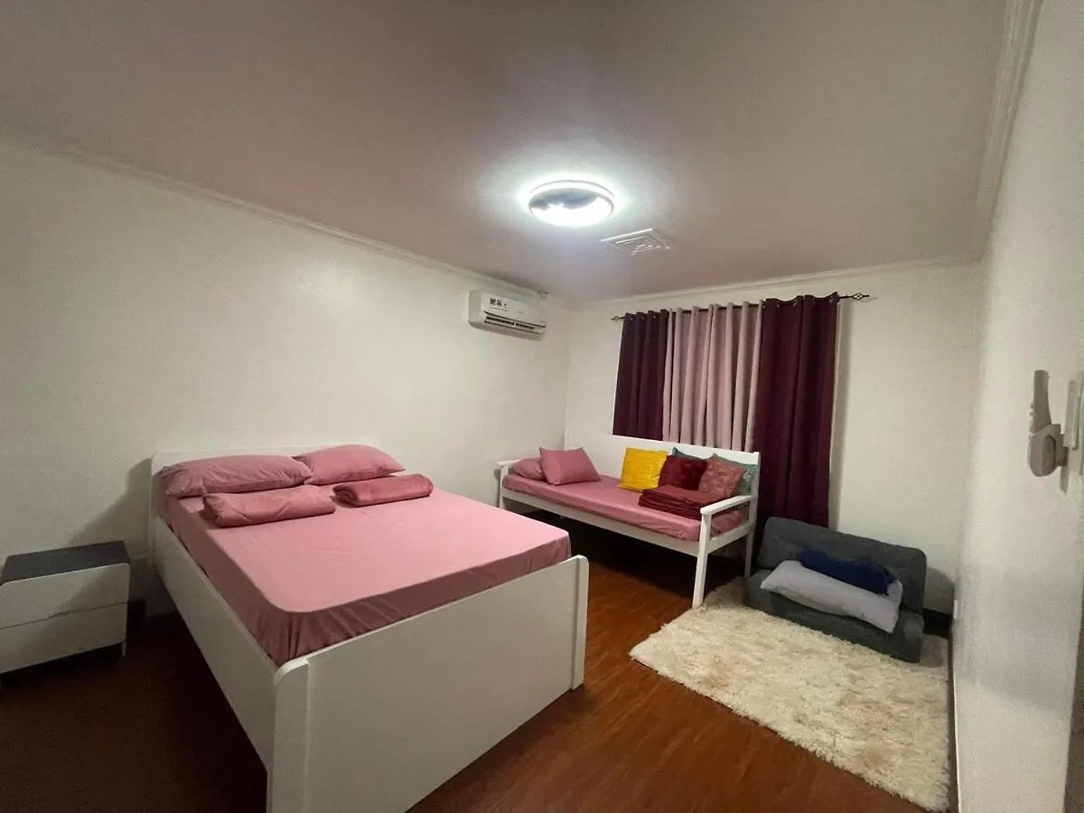 Mango Oasis 2 - Cozy flat house with billiard Villa Olongapo Holiday home
