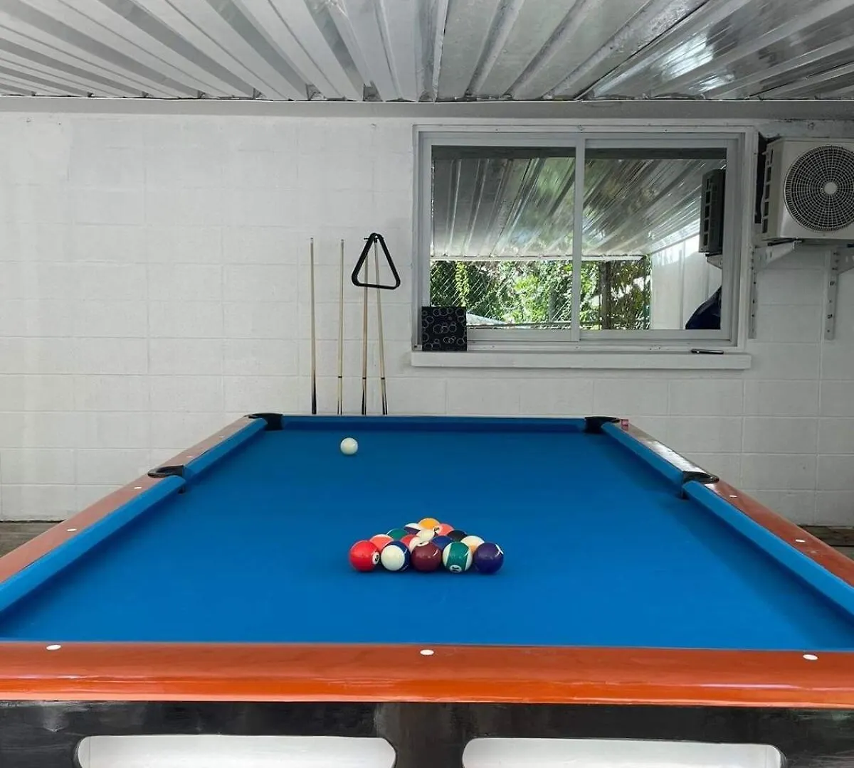 Holiday home Mango Oasis 2 - Cozy flat house with billiard Villa Olongapo