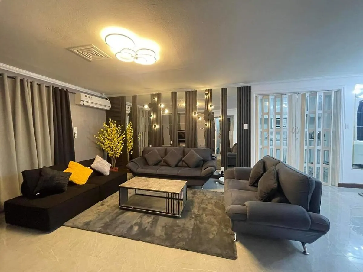Mango Oasis 2 - Cozy flat house with billiard Villa Olongapo